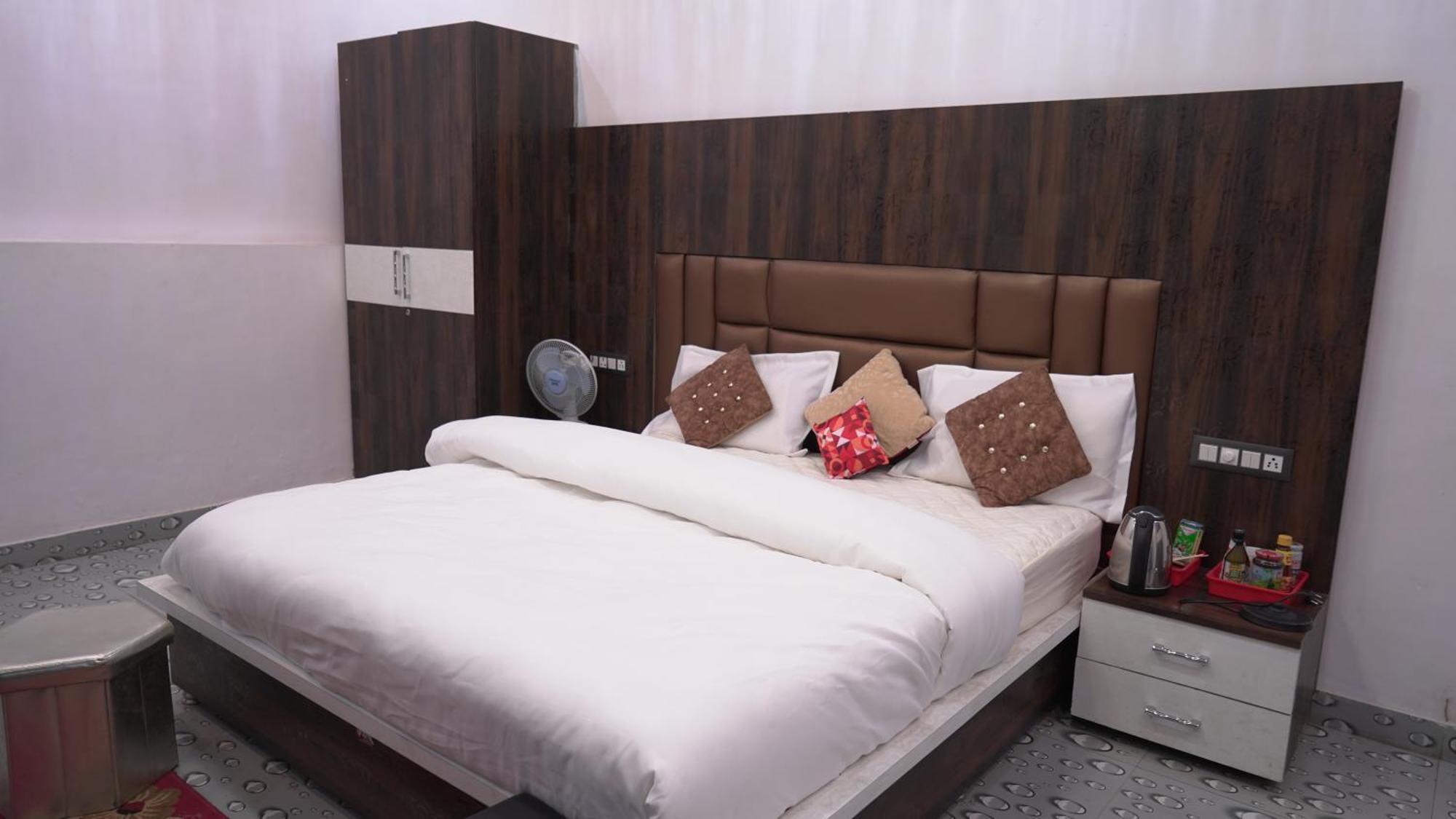 Rajmahal Resort Banquet Hall And Hotel Patna  Eksteriør bilde